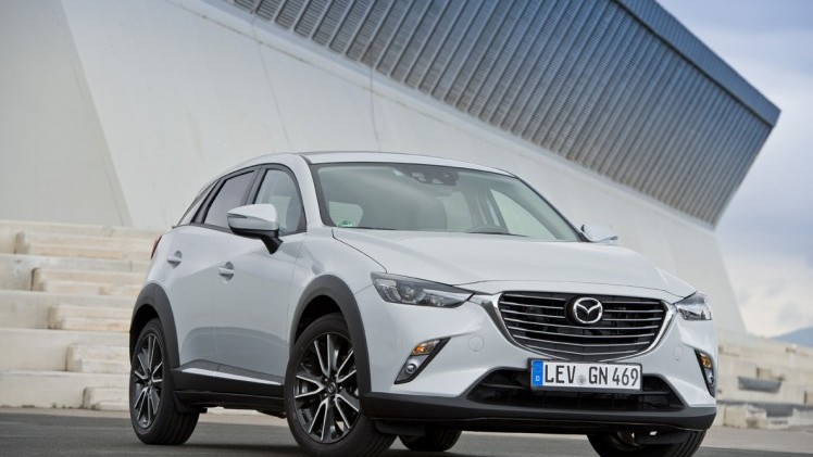 Nieuwe Mazda CX-3 is er vanaf 20.990 euro, maar de SkyLease GT dieselversie start bij 28.290 euro terwijl de populaire benzineversie GT-M op 27.490 euro uit komt.