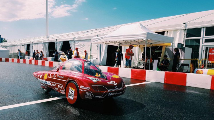 Het universiteitsteam uit Twente heeft de Shell Eco-marathon in Londen gewonnen.