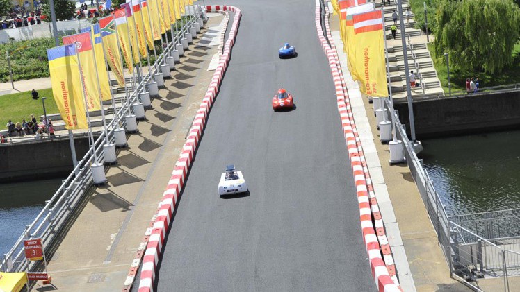 Veertien Nederlandse teams strijden in Londen eind mei om de overwinning tijdens de Shell Eco-marathon.
