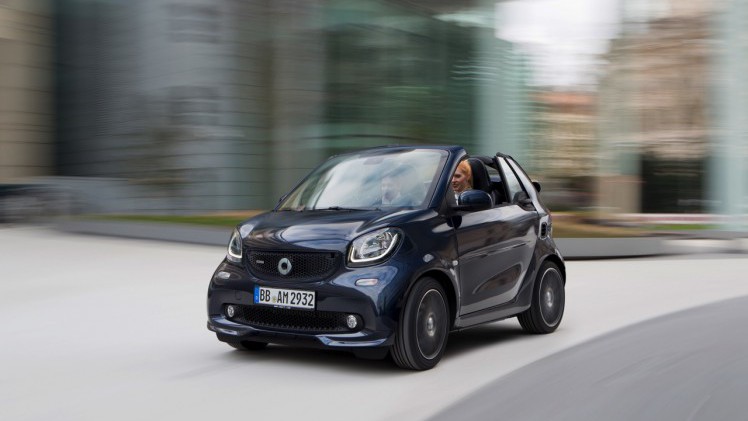 Smart introduceert nieuwe BRABUS fortwo en BRABUS forfour. Ze worden beiden ook leverbaar als BRABUS Xclusive met nog meer luxe. Het duo beschikt over een 109 pk sterke turbmomotor en twinamic.