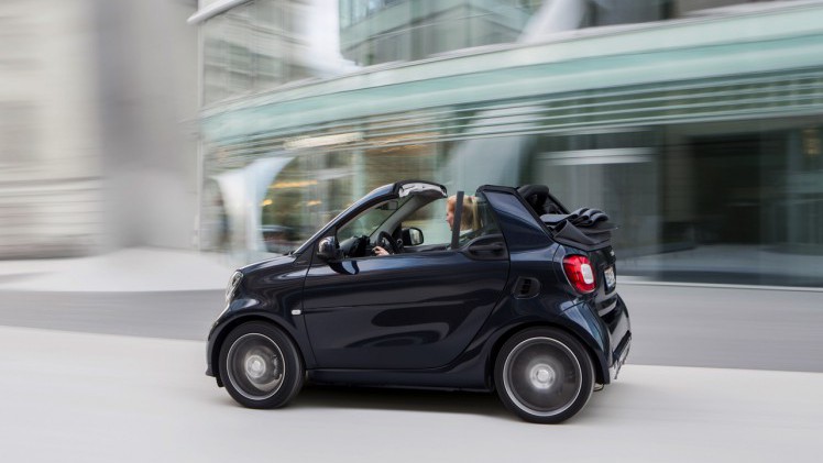 Smart introduceert nieuwe BRABUS fortwo en BRABUS forfour. Ze worden beiden ook leverbaar als BRABUS Xclusive met nog meer luxe. Het duo beschikt over een 109 pk sterke turbmomotor en twinamic.