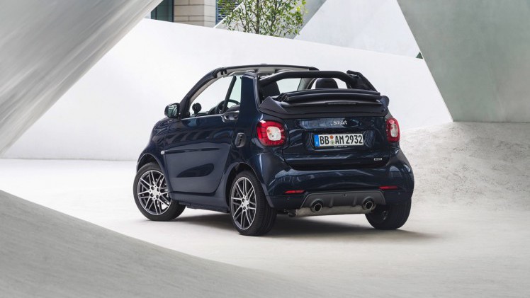 Smart introduceert nieuwe BRABUS fortwo en BRABUS forfour. Ze worden beiden ook leverbaar als BRABUS Xclusive met nog meer luxe. Het duo beschikt over een 109 pk sterke turbmomotor en twinamic.