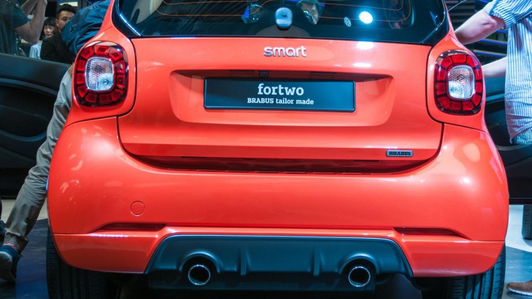 Smart introduceert nieuwe BRABUS fortwo en BRABUS forfour. Ze worden beiden ook leverbaar als BRABUS Xclusive met nog meer luxe. Het duo beschikt over een 109 pk sterke turbmomotor en twinamic.