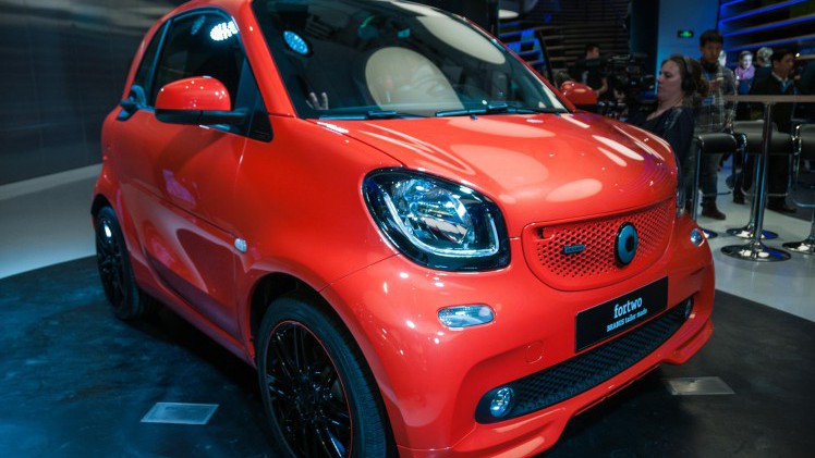Smart introduceert nieuwe BRABUS fortwo en BRABUS forfour. Ze worden beiden ook leverbaar als BRABUS Xclusive met nog meer luxe. Het duo beschikt over een 109 pk sterke turbmomotor en twinamic.