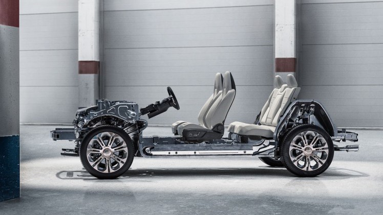 Geely, eigenaar van Volvo, presenteert in samenwerking daarmee het nieuwe merk Lynk & Co. Connectiviteit staat hoog in het vaandel en de internationale verkoopambities zijn zeker aanwezig.