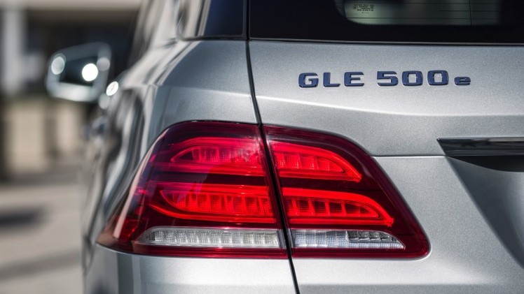 Debuut facelift M-Klasse als Mercedes GLE met nieuwe GLE 500e plug-in hybride en AMG-varianten.