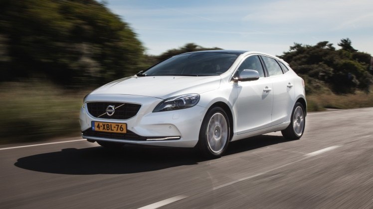 Vernieuwd motorenpalet Volvo V40 met 150 pk D3 dieselmotor en nieuwe T2 en T3 2.0 of 1.5 liter motor, afhankelijk van de gekozen transmissie.