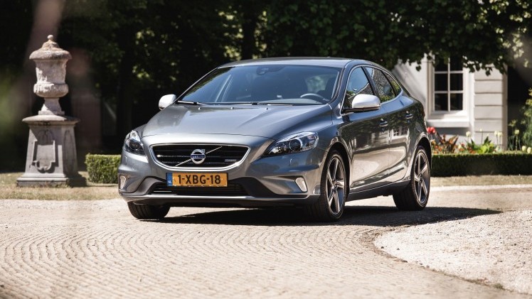 Vernieuwd motorenpalet Volvo V40 met 150 pk D3 dieselmotor en nieuwe T2 en T3 2.0 of 1.5 liter motor, afhankelijk van de gekozen transmissie.