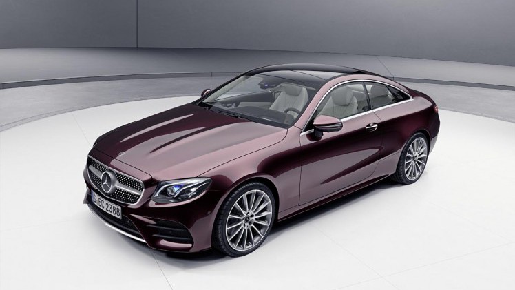 Mercedes levert in de E-klasse Coup en Cabriolet een nieuwe benzinemotor met starter-generator.