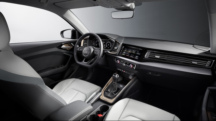 De nieuwe Audi A1 komt louter met benzinemotoren in november op de markt.