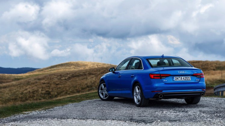 Autotest nieuwe Audi A4 2.0 TFSI 190 pk S tronic, de zuinige sportsedan met 20% bijtelling. Hij staat samen met de A4 3.0 TDI quattro garant voor sportieve prestaties en veel innovaties.