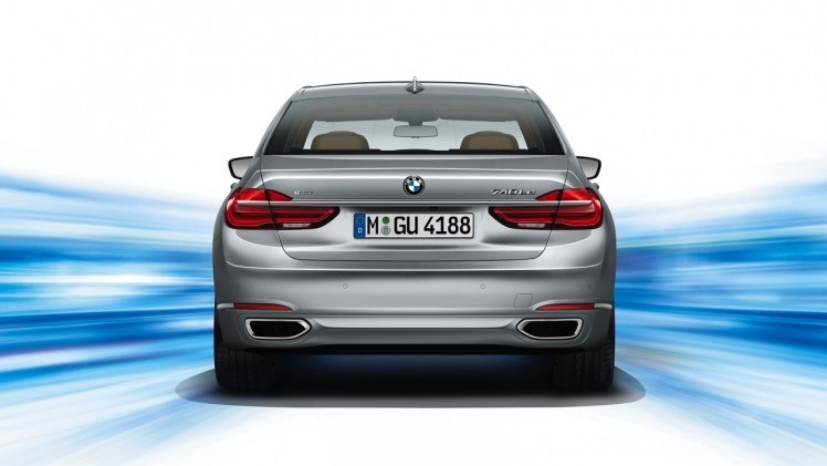 Dit is de nieuwe BMW 7 Serie, die vanaf 24 oktober bij de dealer komt te staan. Tegelijk met de onthulling zijn ook de prijzen bekend gemaakt.