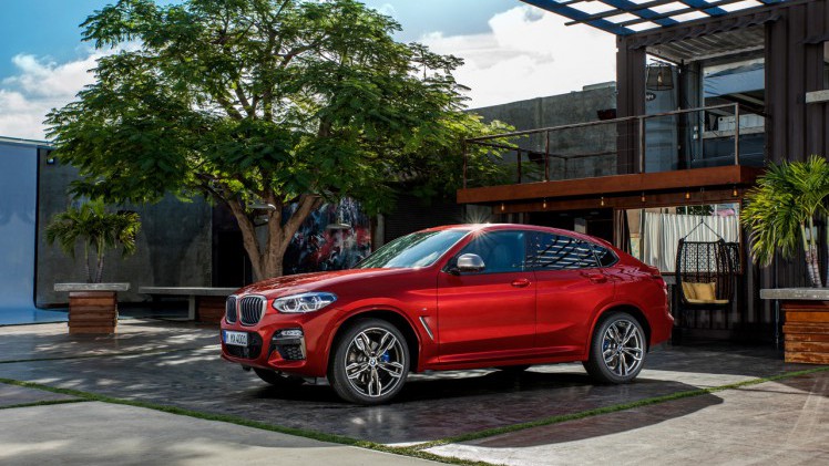 BMW lanceert in Genve de volledig nieuwe, tweede generatie X4.