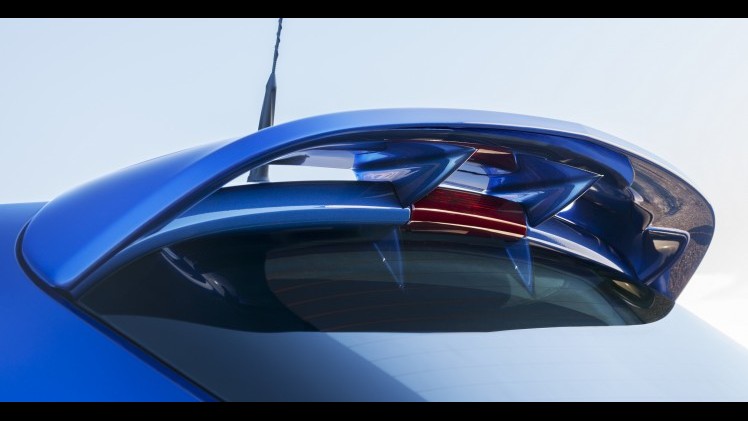 Nieuwe Corsa E OPC met 1.6 SIDI Turbo staat op de Autosalon van Genve 2015. Hij is krachtiger en heeft een verbeterd onderstel. Het verbruik baart zorgen voor de prijs.