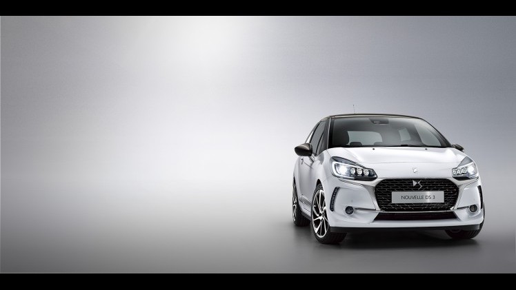 DS introduceert de nieuwe DS 3 met een echte facelift. Vanaf 2016 heet de DS3 Racing voortaan DS3 Performance en die is nog sneller.