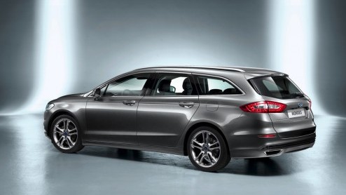 Nieuwe Ford Mondeo geeft acte de presence in Nederland met sneak preview bij dealer. In december staat de nieuwe Mondeo in de showroom.
