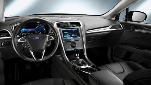 Nieuwe Ford Mondeo geeft acte de presence in Nederland met sneak preview bij dealer. In december staat de nieuwe Mondeo in de showroom.