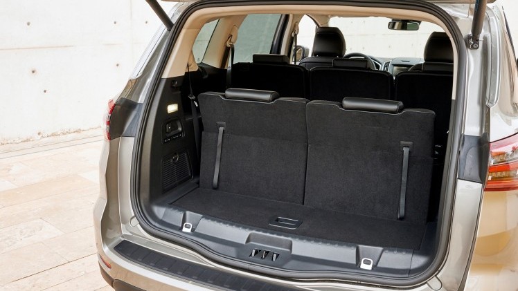 Nieuwe Ford S-MAX aan de start voor 37.560 euro, leverbaar met 1.5 EcoBoost, 2.0 EcoBoost en 2.0 TDCi diesel.