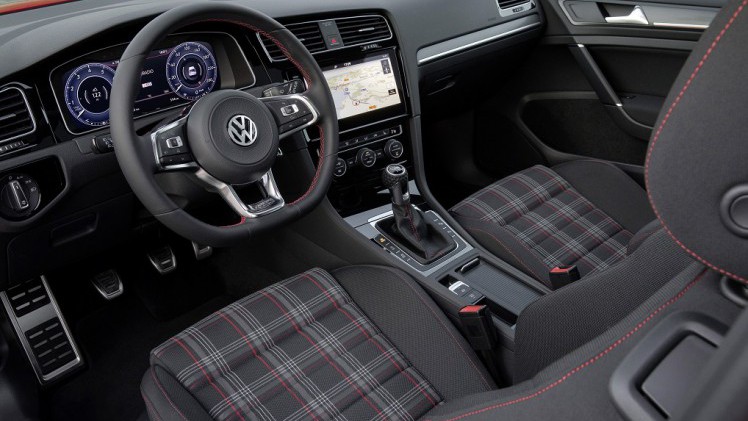 Volkswagen voegt een nieuwe sportieve uitvoering toe aan het Golf-aanbod: de GTI Performance. De auto wordt net boven de GTI gepositioneerd en de vanafprijzen zijn al bekend.