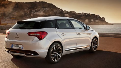 Tussen al het Detroit-nieuws ook nog gewoon een nieuwtje vanuit ons continent. Citron kondigt twee nieuwe HDi-motoren aan voor de DS5: een BlueHDi 120 en een BlueHDI 180.