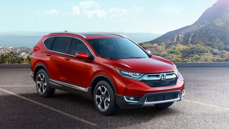 Bij verrassing is daar ineens de nieuwe 2017 Honda CR-V. Er is alleen nog Amerikaanse informatie, maar de auto zal ongetwijfeld ook naar Europa komen. De auto heeft enkele Honda-primeurs.