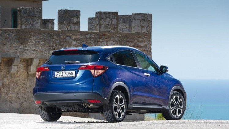 Honda HR-V autotest: de nieuwe compacte cross-over heeft de ruimte van een veel grotere en staat merk sterke motoren potent in de markt.