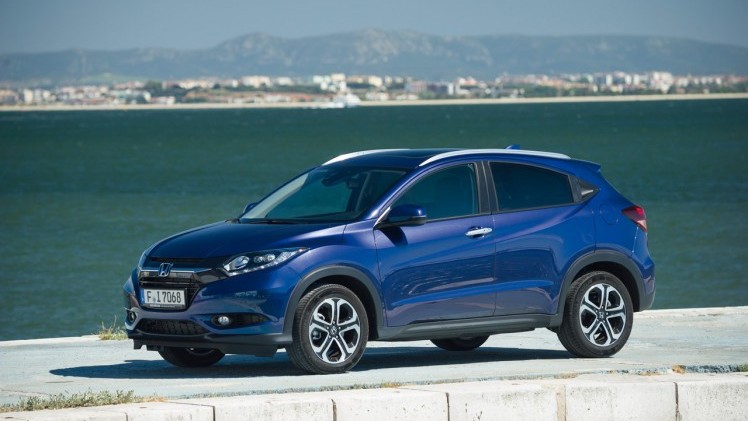 Honda HR-V autotest: de nieuwe compacte cross-over heeft de ruimte van een veel grotere en staat merk sterke motoren potent in de markt.