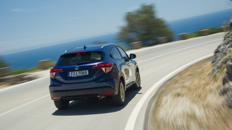 Honda HR-V autotest: de nieuwe compacte cross-over heeft de ruimte van een veel grotere en staat merk sterke motoren potent in de markt.