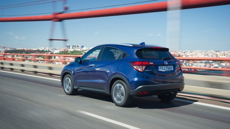 Honda HR-V autotest: de nieuwe compacte cross-over heeft de ruimte van een veel grotere en staat merk sterke motoren potent in de markt.