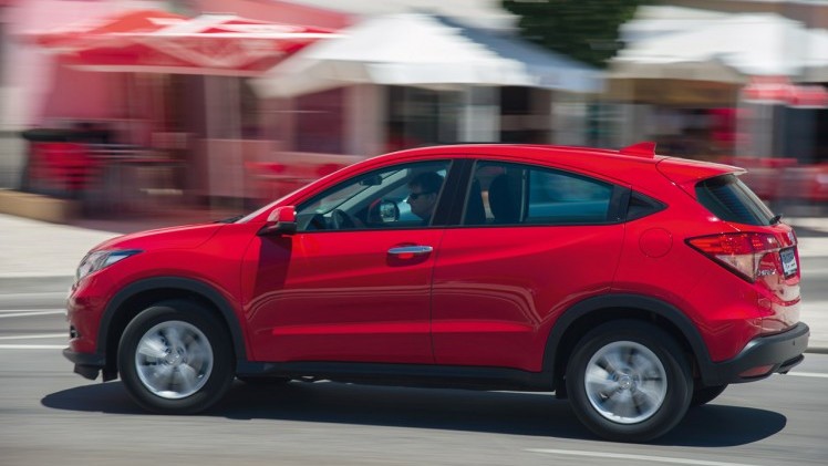 Honda HR-V autotest: de nieuwe compacte cross-over heeft de ruimte van een veel grotere en staat merk sterke motoren potent in de markt.