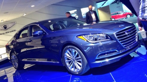Vlaggenschip Hyundai Genesis V8 toch ook een heel klein beetje bedoeld voor Europa.