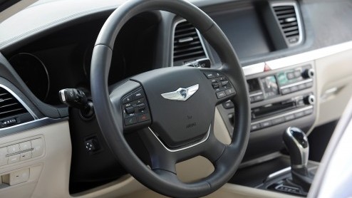 Vlaggenschip Hyundai Genesis V8 toch ook een heel klein beetje bedoeld voor Europa.