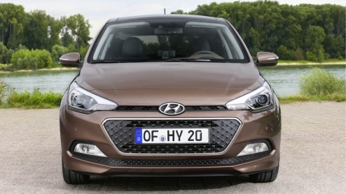 Alle prijzen en uitvoeringen van de nieuwe Hyundai i20 zijn bekend gemaakt. De nieuwe i20 is er vanaf 13.995 euro en kost als vijfdeurs 14495 euro.