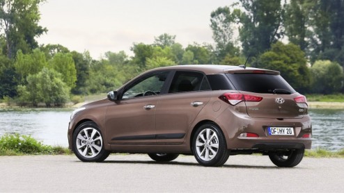 Alle prijzen en uitvoeringen van de nieuwe Hyundai i20 zijn bekend gemaakt. De nieuwe i20 is er vanaf 13.995 euro en kost als vijfdeurs 14495 euro.
