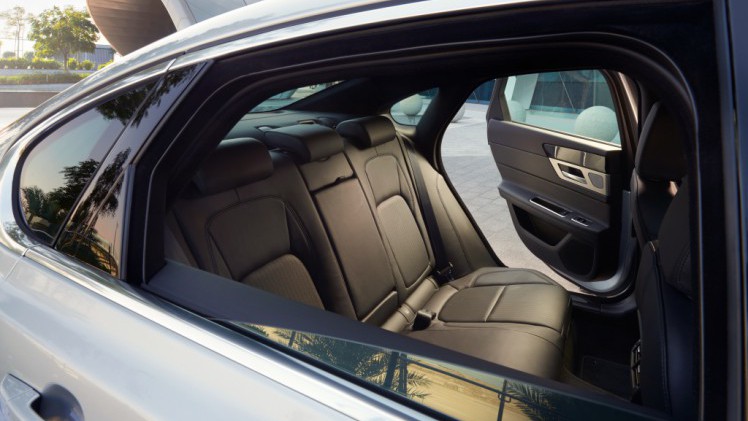 Prijzen en uitvoeringen nieuwe Jaguar XF bekend. De dieselvariant scoort 20% bijtelling.