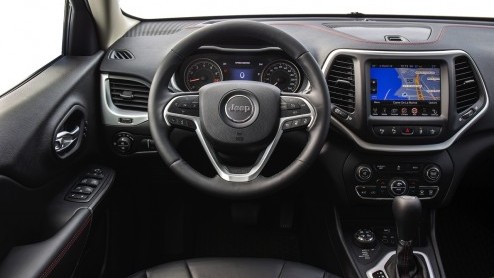 Test nieuwe Jeep Cherokee Longitude 2.0 Turbodiesel en Cherokee 3.2 V6 Limited Pentastar.