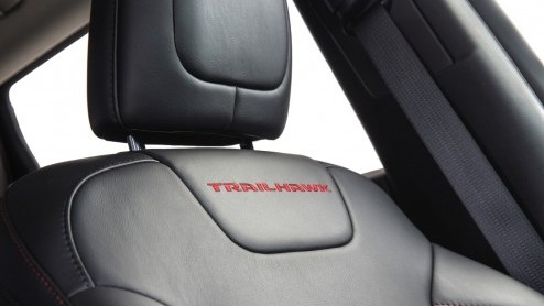 Test nieuwe Jeep Cherokee Longitude 2.0 Turbodiesel en Cherokee 3.2 V6 Limited Pentastar.
