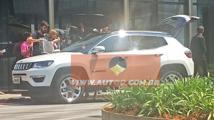 De nieuwe Jeep Compass, die de huidige Compass en Patriot gaat vervangen, is gespot tijdens een photoshoot in Brazili, waardoor we nu al weten hoe hij eruit komt te zien.