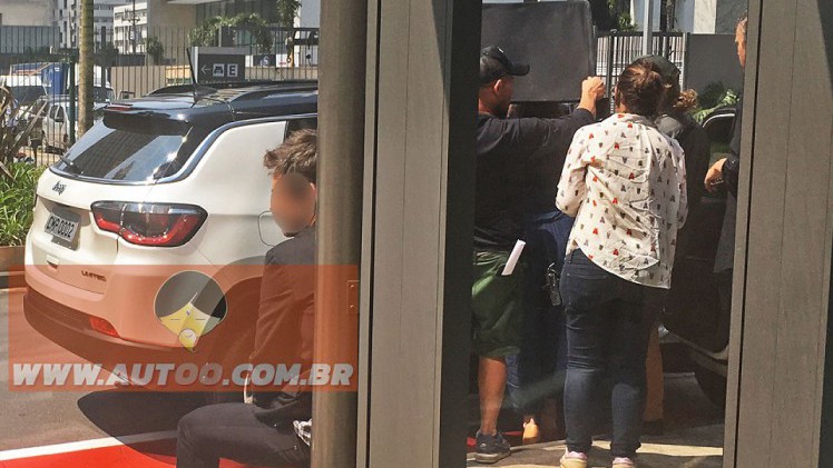 De nieuwe Jeep Compass, die de huidige Compass en Patriot gaat vervangen, is gespot tijdens een photoshoot in Brazili, waardoor we nu al weten hoe hij eruit komt te zien.