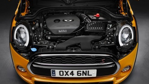 Nieuwe MINI F56 is helemaal nieuw maar denkt ook aan het verleden.