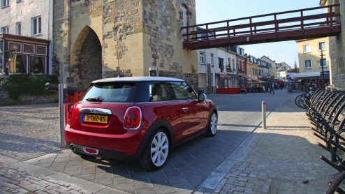 Test nieuwe MINI Cooper 2014, Born in Born.