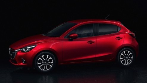 Motoren en specificaties nieuwe Mazda2 bekend gemaakt. Persintroductie vindt plaats op 2 en 3 november in Barcelona.