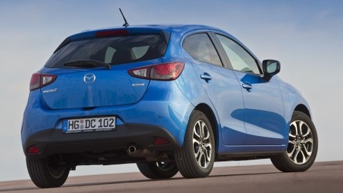 Vanafprijs nieuwe Mazda2 komt op 14.490 euro, met standaard vijf deuren en 20% bijtelling.