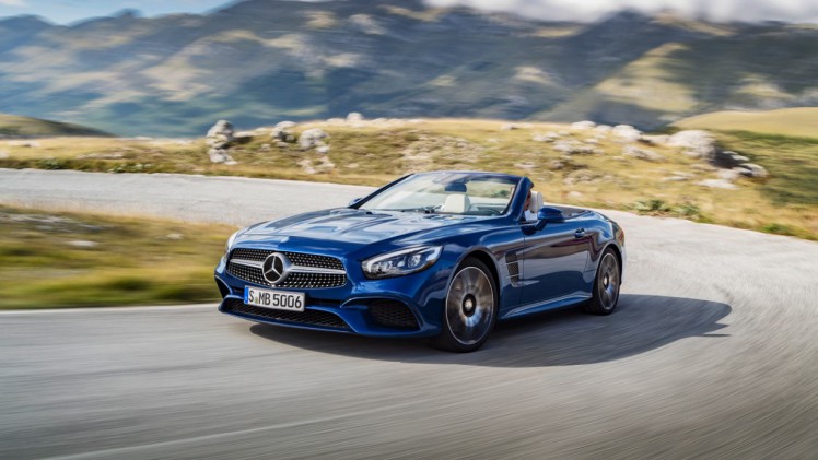 Prijzen en uitvoeringen nieuwe Mercedes SLC en SL facelift bekend gemaakt. Beide roadsters komen in april 2016 op de markt.