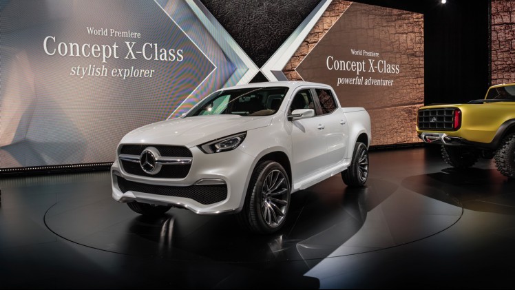 Mercedes toont studiemodel van de X-Klasse, de nieuwe modelreeks voor pick-ups van Mercedes-Benz. Na de presentatie van de Concept X-Klasse start de productie van de pick-up in 2017.
