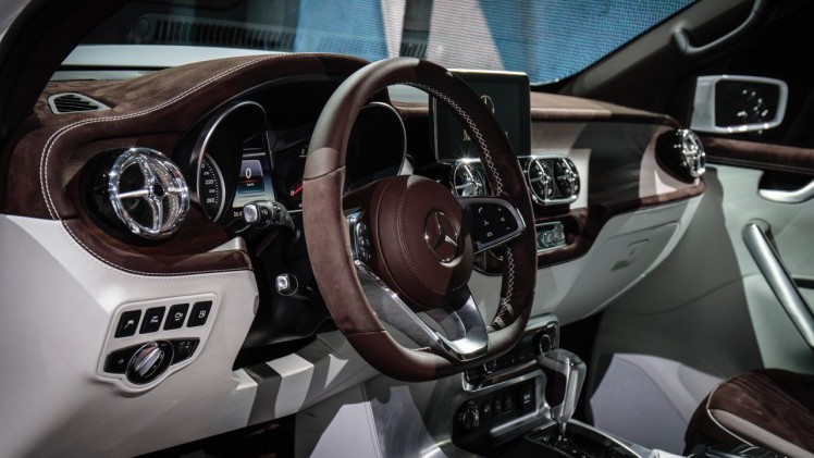 Mercedes toont studiemodel van de X-Klasse, de nieuwe modelreeks voor pick-ups van Mercedes-Benz. Na de presentatie van de Concept X-Klasse start de productie van de pick-up in 2017.