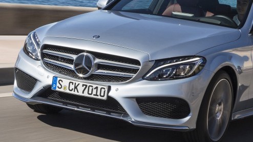 Rijtest nieuwe Mercedes C-Klasse. De nieuwe C-Klasse van Mercedes is een S in compacte vorm.