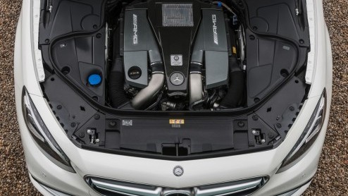 Nieuwe Mercedes-Benz S 63 AMG Coup wordt voorgesteld op de New York Auto Show 2014. Wordt eerst leverbaar met 4MATIC en later als achterwielaangedreven variant. Elk met eigen hardware.