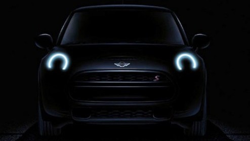 Over enkele weken wordt het doek van de nieuwe Mini onthuld. Reden voor de fabrikant om een teasercampagne te starten. Zie hier het eerste, vage beeld van de nieuwe Mini Cooper S.