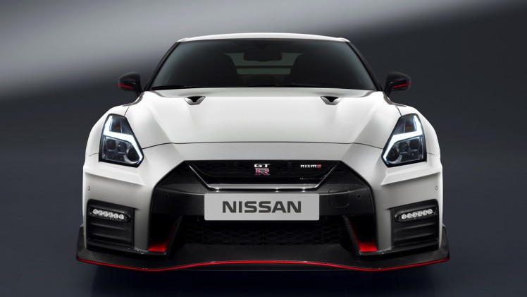 Nieuwe Nissan GT-R is nog sneller als NISMO. De 2017-uitvoering komt na de zomer op de markt met 600 pk en koolstofvezel upgrades.
